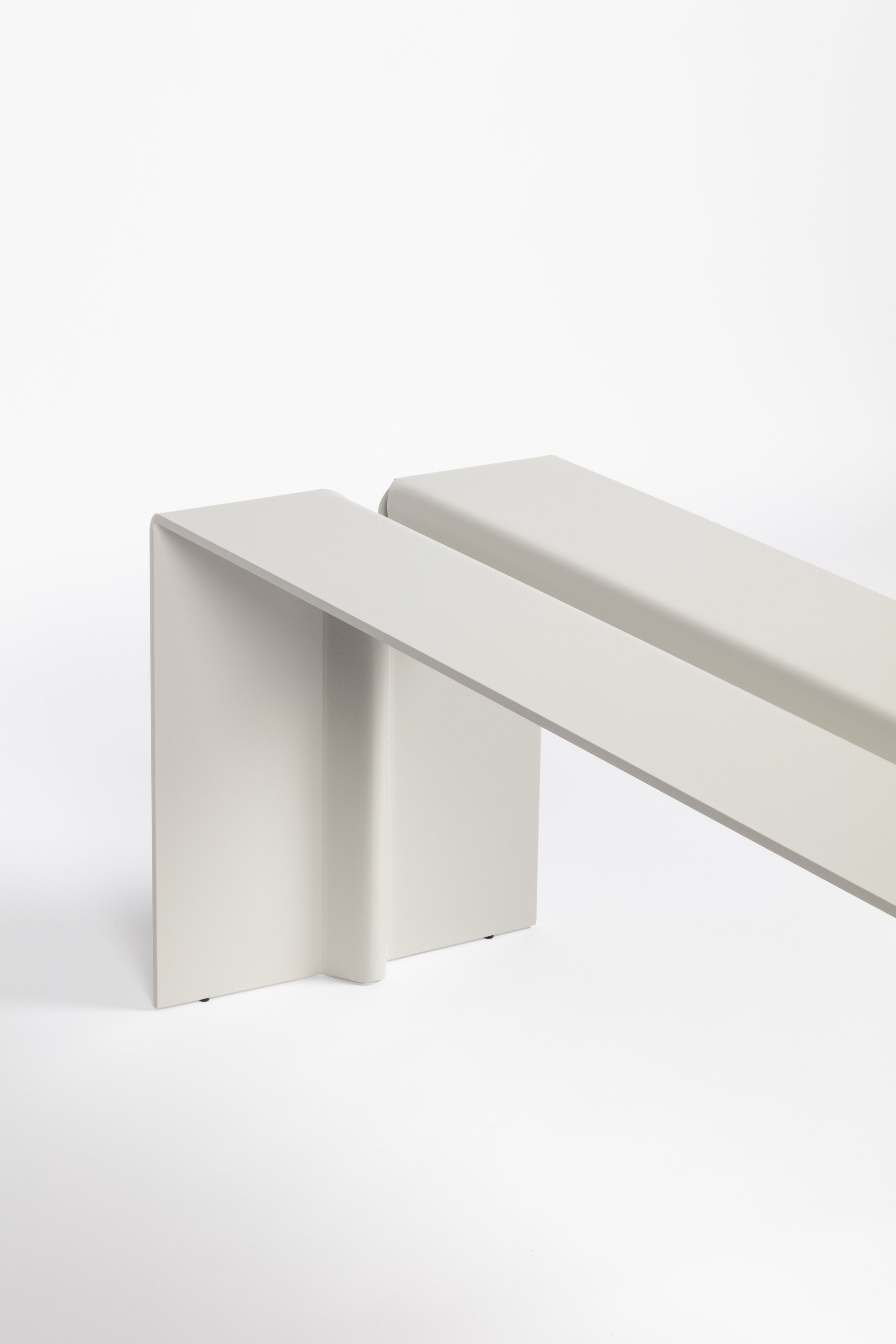 The Bench — Wunder Bench Studio RAL7044 010