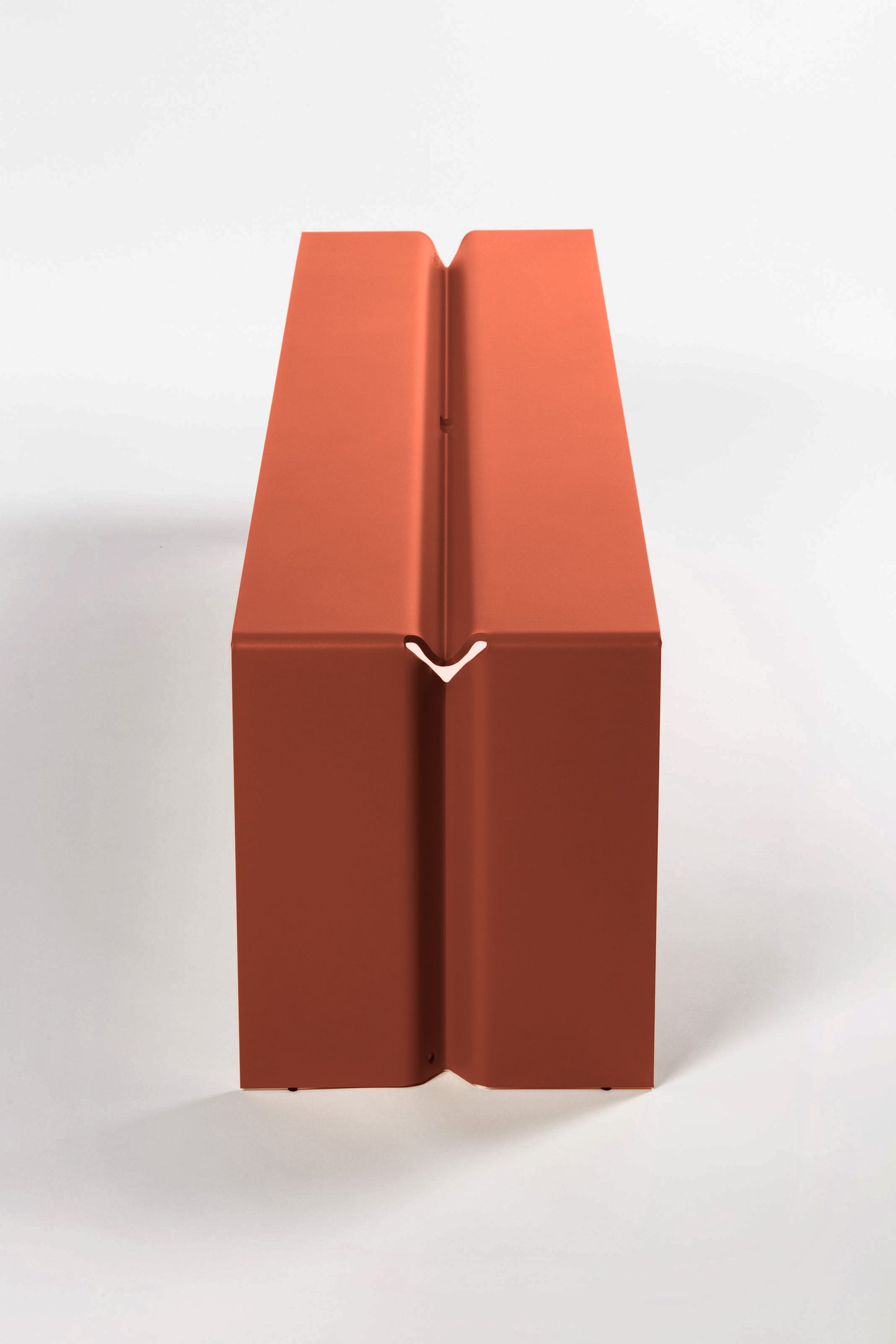The Bench — Wunder Bench Studio RAL8004 003